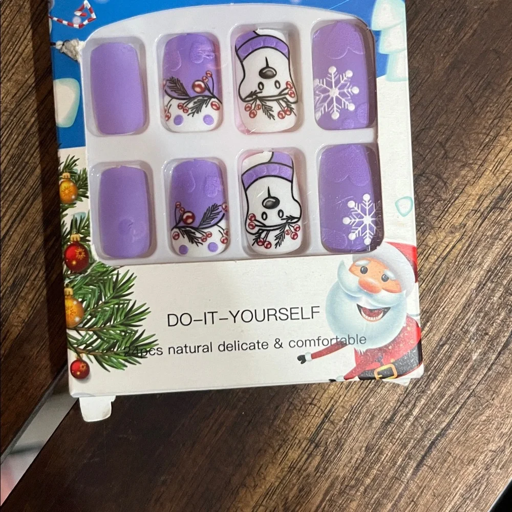 Press on Nails Purple Reindeer Art Set - Picture 3 of 3